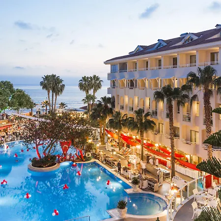 Star Semesteranläggning (resort) Side
